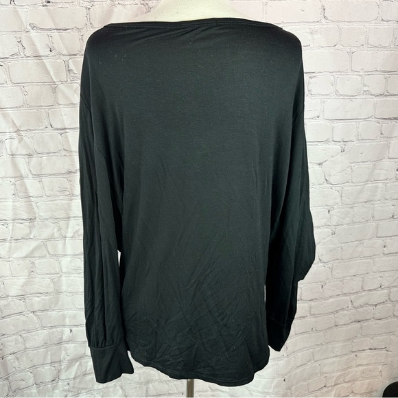 boutique annabelle Black split open sleeve rayon top womens minimalist new - Picture 4 of 10